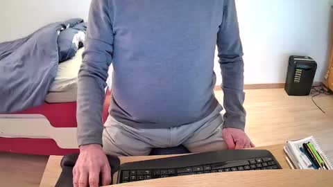 Snapshot of zebulon2023 chatting on February 6, 2025, 12:59 pm zebulon2023 online show from February 6, 2025, 12:59 pm