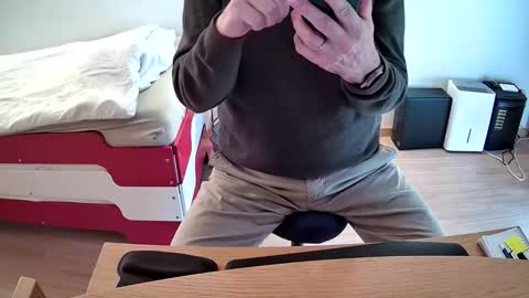 zebulon2023 online show from February 12, 2026, 11:49 am