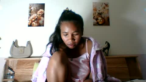 Snapshot of zedidia chatting on June 17, 2026, 6:42 pm zedidia online show from June 17, 2026, 6:42 pm