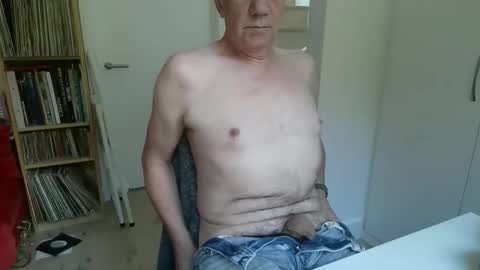 Snapshot of zeep16 chatting on November 10, 2025, 10:03 am zeep16 online show from November 10, 2025, 10:03 am