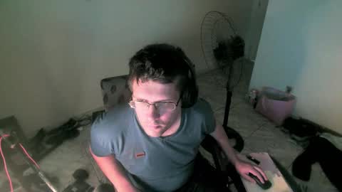 pervboy online show from December 22, 2025, 4:48 pm