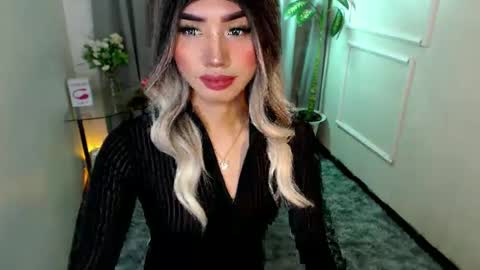 zelainalovetocum online show from February 4, 2025, 6:14 am