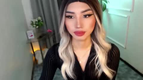 zelainalovetocum online show from February 7, 2025, 2:29 am