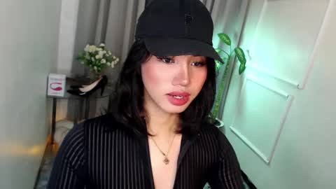 zelainalovetocum online show from February 27, 2025, 8:09 pm