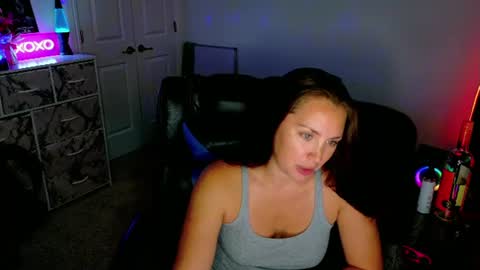 Snapshot of zelestials chatting on July 1, 2026, 11:37 pm Zelestials online show from July 1, 2026, 11:37 pm