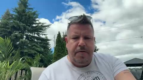 Snapshot of zellysgift1 chatting on June 15, 2026, 3:25 pm zellysgift1 online show from June 15, 2026, 3:25 pm