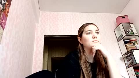 zeniabrossoit online show from April 28, 2026, 8:52 am