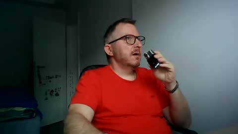 Snapshot of zenlem chatting on June 15, 2026, 6:15 am zenlem online show from June 15, 2026, 6:15 am