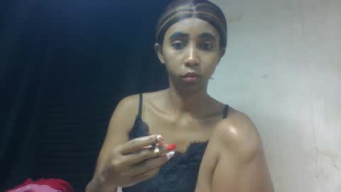 Snapshot of zeolineess chatting on October 19, 2025, 4:13 am zeolineess online show from October 19, 2025, 4:13 am