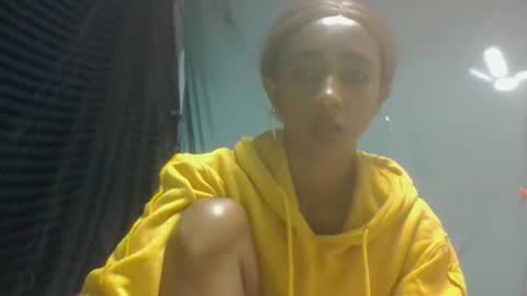 Snapshot of zeolineess chatting on October 27, 2025, 4:11 pm zeolineess online show from October 27, 2025, 4:11 pm