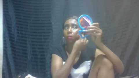 Snapshot of zeolineess chatting on November 1, 2025, 1:35 pm zeolineess online show from November 1, 2025, 1:35 pm