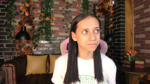 Snapshot of zephyra_angels1 chatting on January 3, 2025, 6:57 pm ZEPHYRA ANGELS online show from January 3, 2025, 6:57 pm