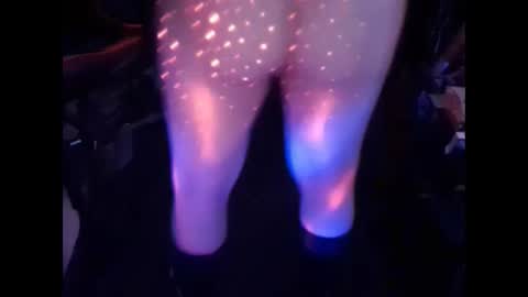 Snapshot of zeroandhero chatting on October 7, 2025, 3:31 pm zero online show from October 7, 2025, 3:31 pm