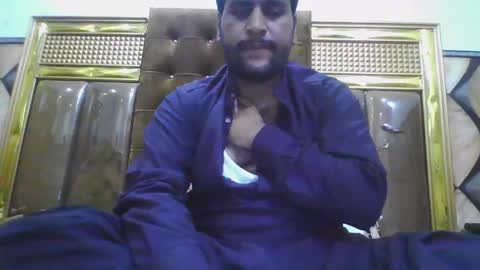 Snapshot of zes6363 chatting on December 3, 2025, 4:05 pm zes6363 online show from December 3, 2025, 4:05 pm