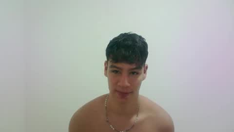 zeus_183 online show from October 1, 2025, 11:55 pm