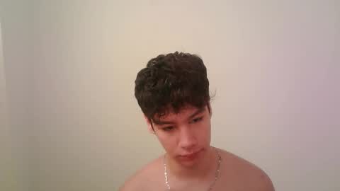 zeus_183 online show from November 17, 2025, 12:33 pm