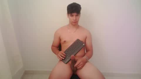 zeus_183 online show from March 6, 2026, 2:57 pm