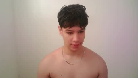 zeus_183 online show from April 28, 2026, 8:58 pm