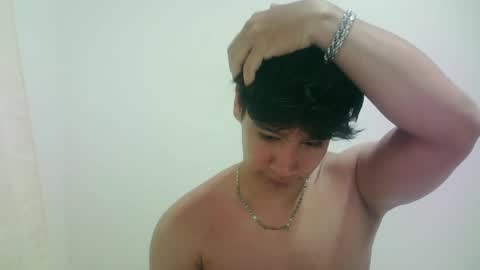 zeus_183 online show from May 13, 2026, 7:50 am