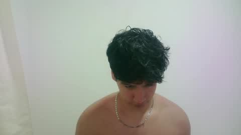 zeus_183 online show from May 19, 2026, 10:54 am