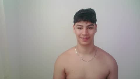 zeus_183 online show from June 1, 2026, 11:56 am