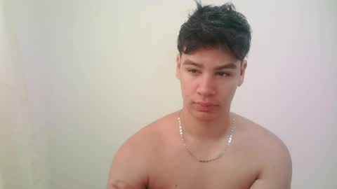 zeus_183 online show from June 3, 2026, 12:52 pm