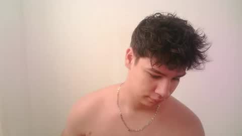 zeus_183 online show from June 21, 2026, 8:22 pm