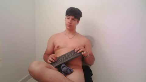 zeus_183 online show from July 19, 2026, 2:43 pm