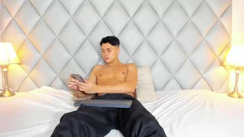 Zeus Brant online show from April 28, 2026, 1:38 pm