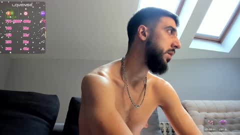 ZEYN online show from April 26, 2026, 11:08 am