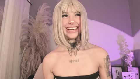 zhally_dee online show from May 27, 2026, 11:40 am