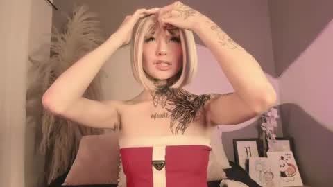zhally_dee online show from July 22, 2026, 11:46 am