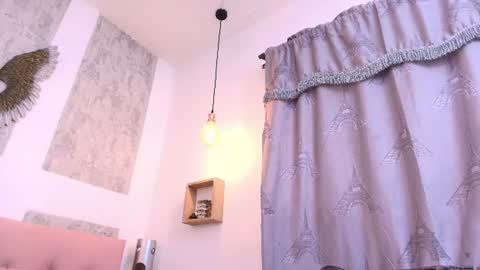 Snapshot of zhamira_21 chatting on July 4, 2026, 8:26 pm ZHAMIRA ANDRES online show from July 4, 2026, 8:26 pm
