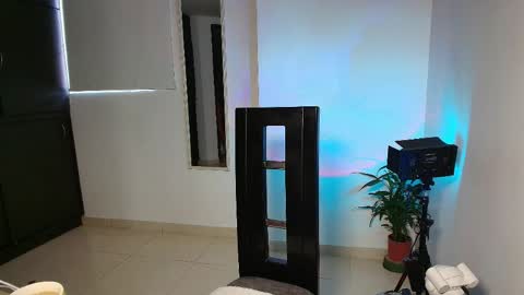 Snapshot of zhara_11 chatting on May 20, 2026, 12:44 pm Zhara online show from May 20, 2026, 12:44 pm