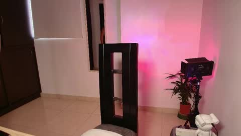 Snapshot of zhara_11 chatting on May 23, 2026, 12:31 pm Zhara online show from May 23, 2026, 12:31 pm