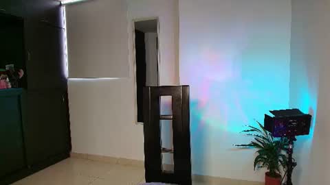 Snapshot of zhara_11 chatting on June 14, 2026, 12:29 pm Zhara online show from June 14, 2026, 12:29 pm