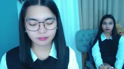 im your lovely zhaviabigcock here online show from September 12, 2025, 5:40 am