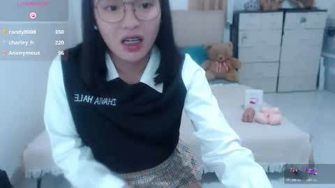im your lovely zhaviabigcock here online show from August 5, 2026, 4:43 pm