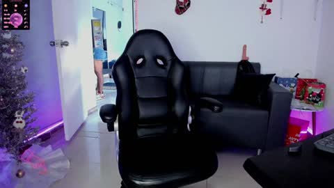 zhoestrong online show from January 6, 2025, 10:26 pm