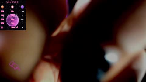 zhoestrong online show from March 8, 2025, 8:35 pm