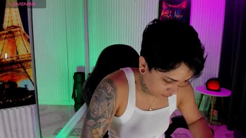 zhoestrong online show from May 15, 2026, 5:42 pm