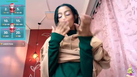 Zia Green online show from December 23, 2024, 12:08 pm