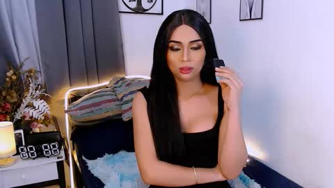 Snapshot of zialustts chatting on October 10, 2025, 5:23 pm Zia online show from October 10, 2025, 5:23 pm