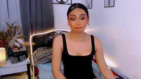 Snapshot of zialustts chatting on October 20, 2025, 7:36 pm Zia online show from October 20, 2025, 7:36 pm