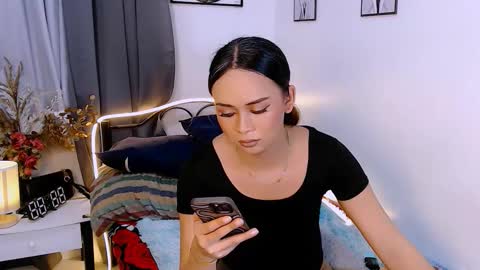 Snapshot of zialustts chatting on October 25, 2025, 6:13 pm Zia online show from October 25, 2025, 6:13 pm