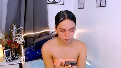 Snapshot of zialustts chatting on November 23, 2025, 2:11 am Zia online show from November 23, 2025, 2:11 am