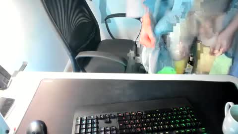 Snapshot of ziemlichflutschig chatting on December 3, 2024, 6:48 am ziemlichflutschig online show from December 3, 2024, 6:48 am