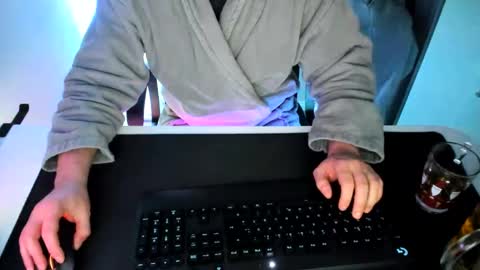 Snapshot of ziemlichflutschig chatting on January 12, 2025, 8:14 pm ziemlichflutschig online show from January 12, 2025, 8:14 pm