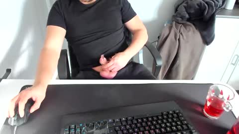 Snapshot of ziemlichflutschig chatting on January 22, 2025, 12:27 pm ziemlichflutschig online show from January 22, 2025, 12:27 pm