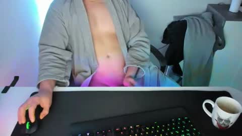 Snapshot of ziemlichflutschig chatting on January 31, 2025, 4:36 am ziemlichflutschig online show from January 31, 2025, 4:36 am